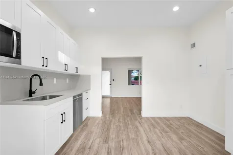 88 SW 29th Avenue Miami FL 33135