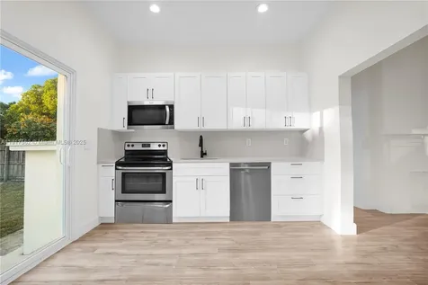 88 SW 29th Avenue Miami FL 33135