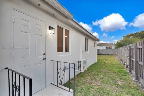88 SW 29th Avenue Miami FL 33135