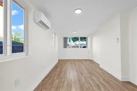 88 SW 29th Avenue Miami FL 33135