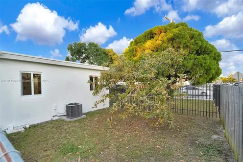 88 SW 29th Avenue Miami FL 33135