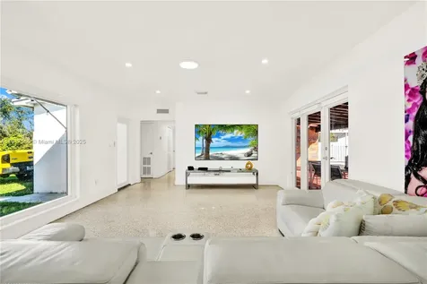 10100 Nicaragua Drive Cutler Bay FL 33189