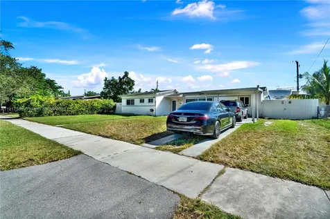 10100 Nicaragua Drive Cutler Bay FL 33189