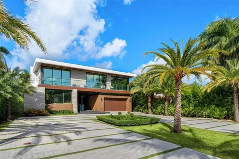 342 S Parkway Golden Beach FL 33160