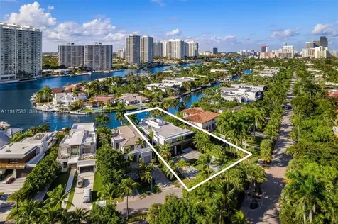342 S Parkway Golden Beach FL 33160
