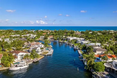 342 S Parkway Golden Beach FL 33160