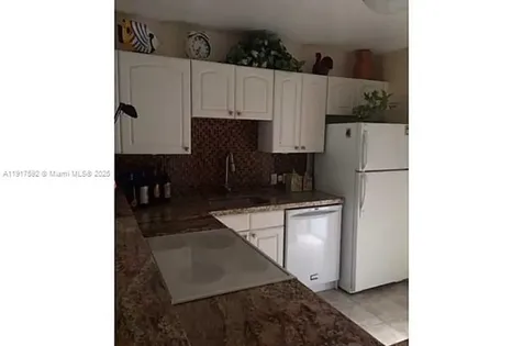 3475 N Country Club Drive Aventura FL 33180