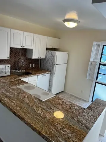 3475 N Country Club Drive Aventura FL 33180