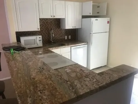 3475 N Country Club Drive Aventura FL 33180