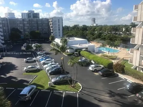 3475 N Country Club Drive Aventura FL 33180