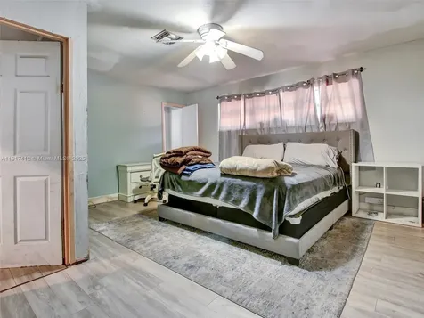 18701 NW 39th Court Miami Gardens FL 33055