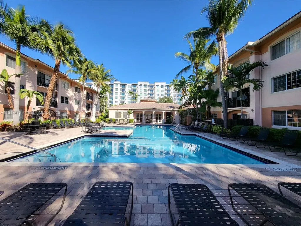 2015 SE 10th Avenue Fort Lauderdale FL 33316
