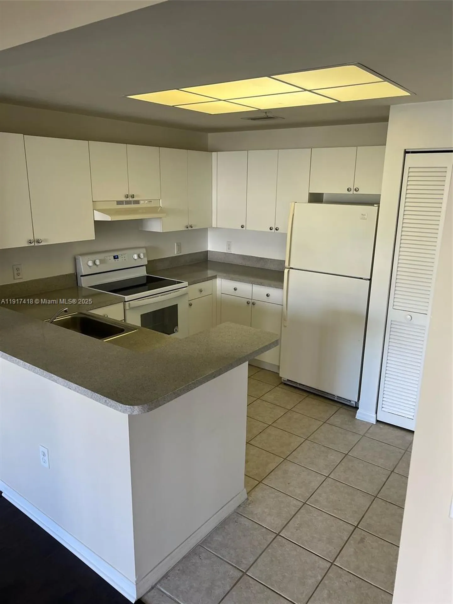 2015 SE 10th Avenue Fort Lauderdale FL 33316