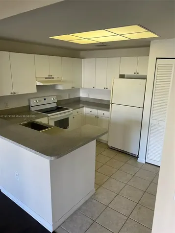 2015 SE 10th Avenue Fort Lauderdale FL 33316