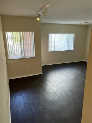2015 SE 10th Avenue Fort Lauderdale FL 33316