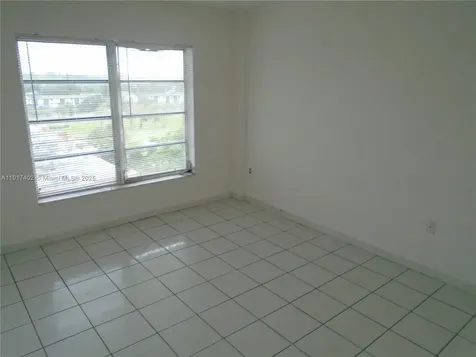 4174 Inverrary Drive Lauderhill FL 33319