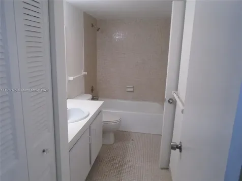 4174 Inverrary Drive Lauderhill FL 33319