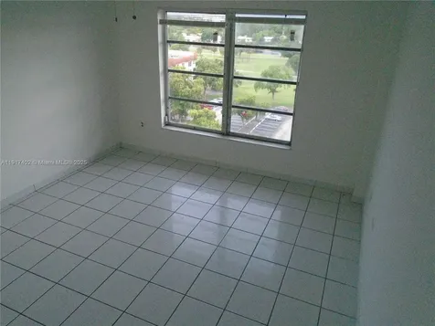 4174 Inverrary Drive Lauderhill FL 33319