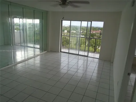 4174 Inverrary Drive Lauderhill FL 33319