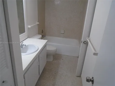 4174 Inverrary Drive Lauderhill FL 33319