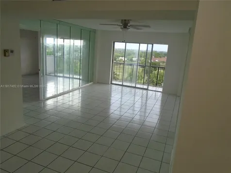 4174 Inverrary Drive Lauderhill FL 33319