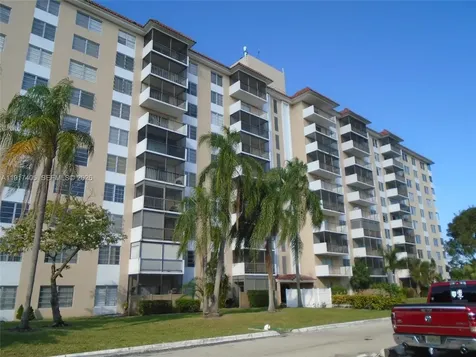 4174 Inverrary Drive Lauderhill FL 33319