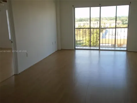 4174 Inverrary Drive Lauderhill FL 33319