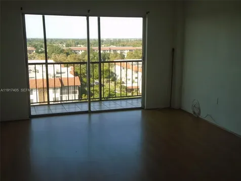4174 Inverrary Drive Lauderhill FL 33319