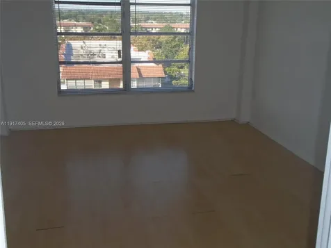 4174 Inverrary Drive Lauderhill FL 33319