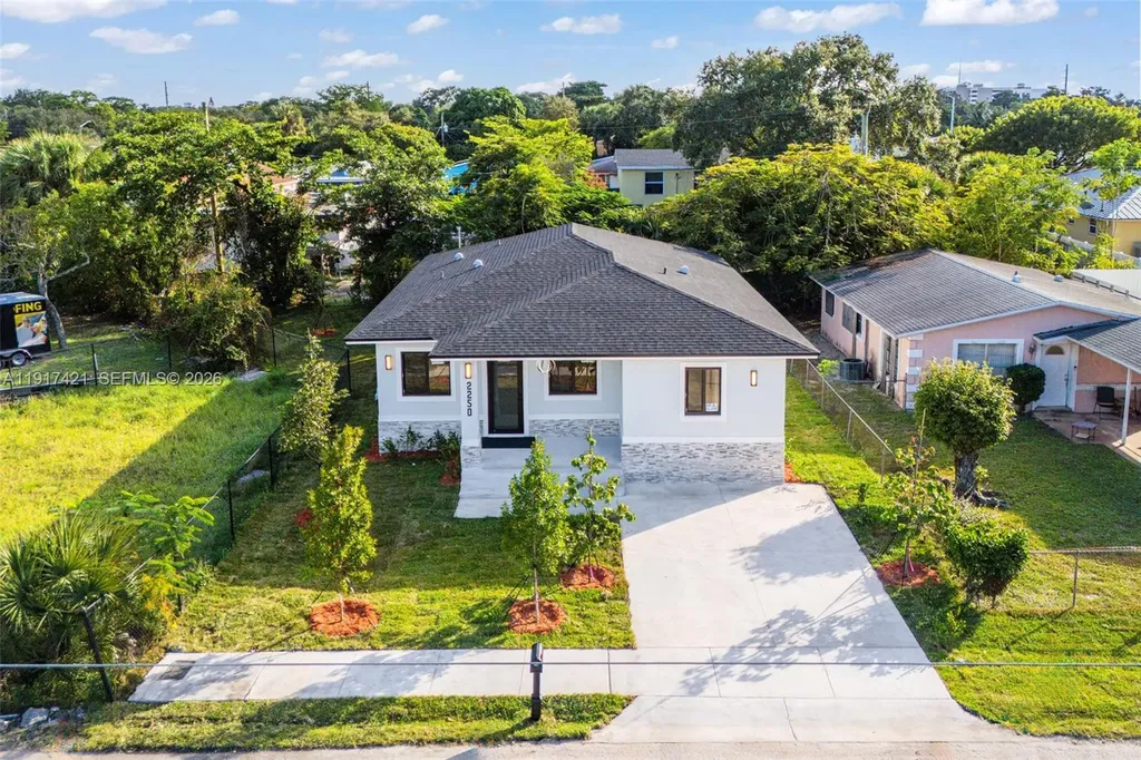 2250 NW 7th Court Fort Lauderdale FL 33311