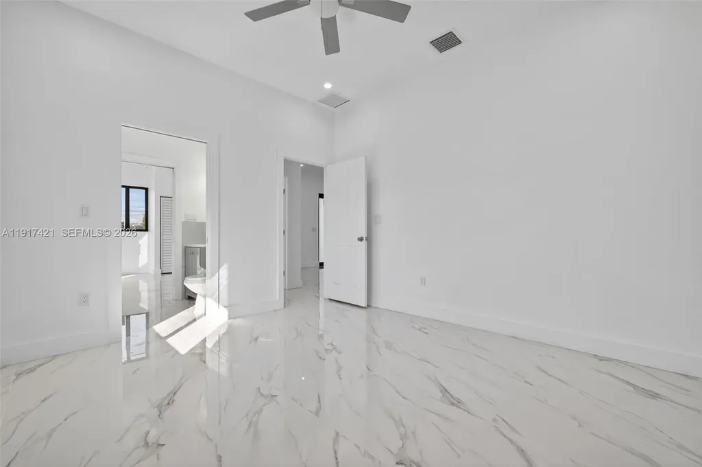 2250 NW 7th Court Fort Lauderdale FL 33311