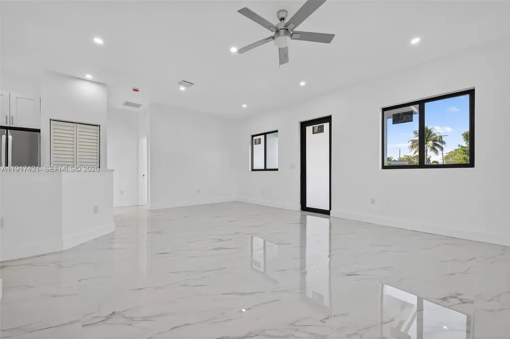 2250 NW 7th Court Fort Lauderdale FL 33311