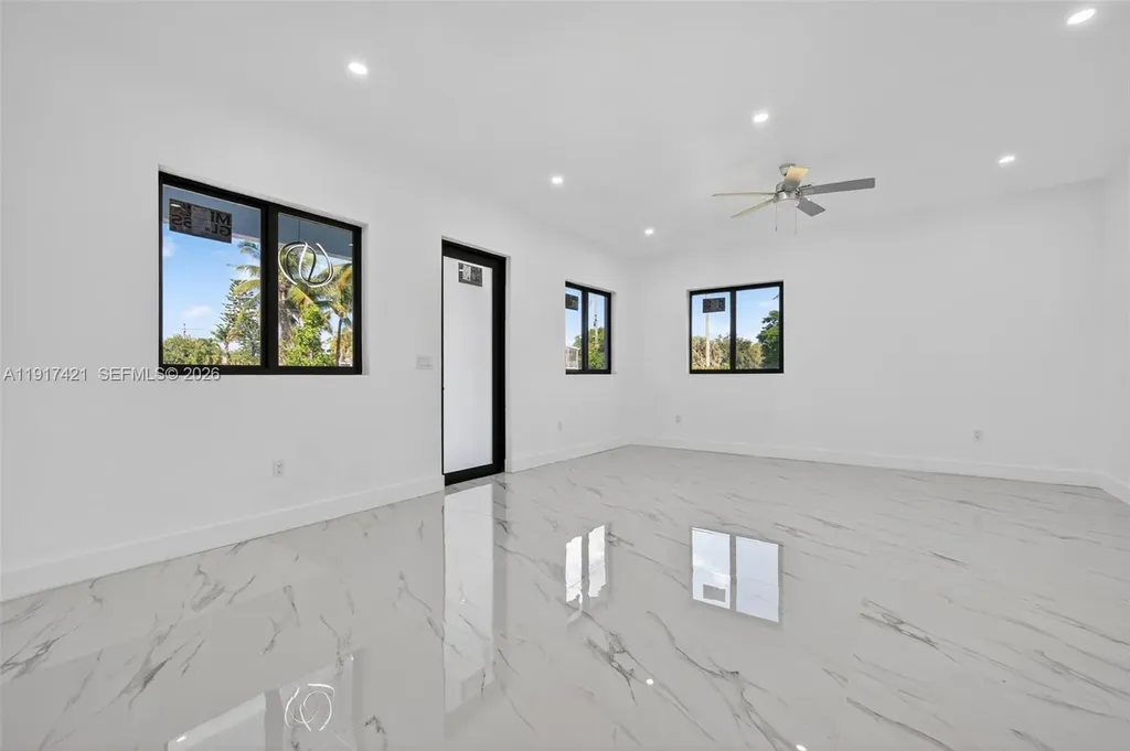 2250 NW 7th Court Fort Lauderdale FL 33311