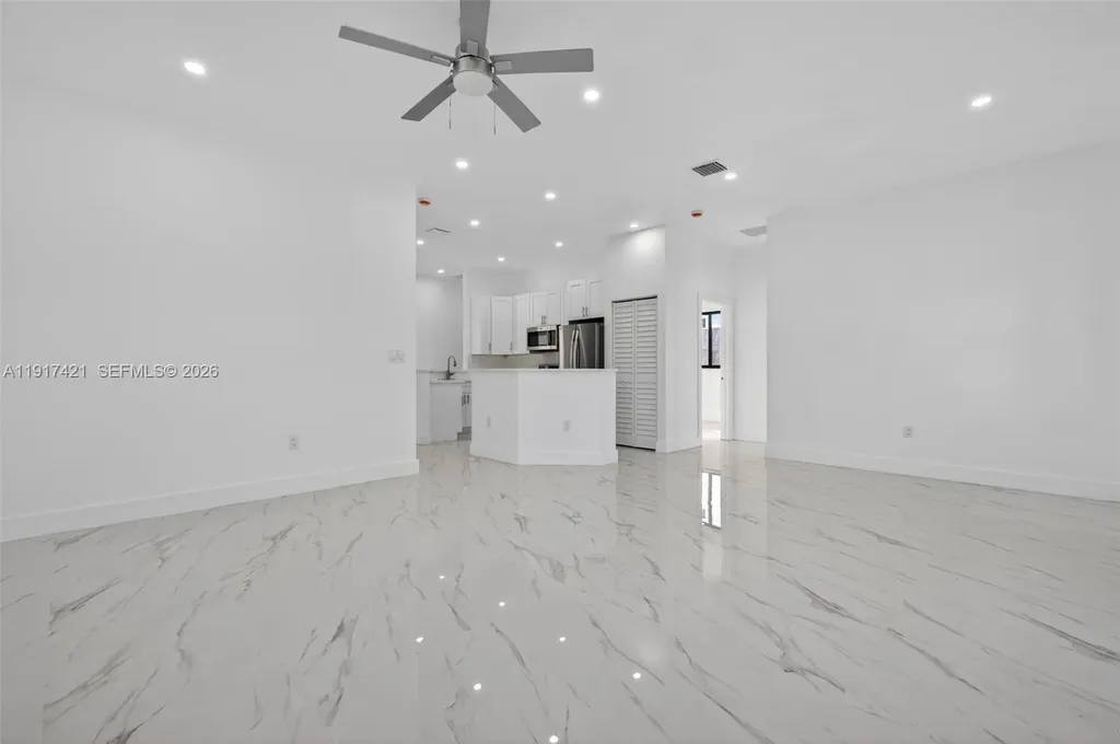 2250 NW 7th Court Fort Lauderdale FL 33311