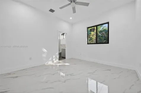 2250 NW 7th Court Fort Lauderdale FL 33311