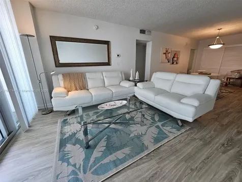 4001 S Ocean Drive Hollywood FL 33019