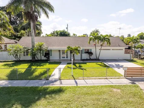 524 NW 14th Street Homestead FL 33030