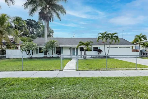 524 NW 14th Street Homestead FL 33030