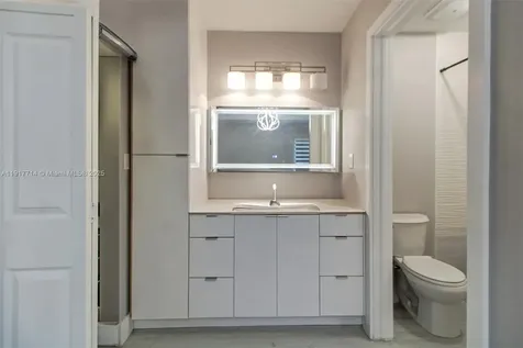 22511 SW 88th Place Cutler Bay FL 33190