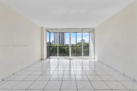 3101 N Country Club Drive Aventura FL 33180