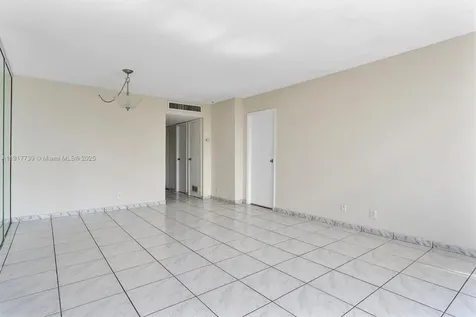 3101 N Country Club Drive Aventura FL 33180