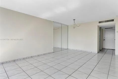 3101 N Country Club Drive Aventura FL 33180