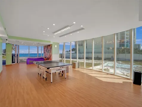 17555 Collins Avenue Sunny Isles Beach FL 33160