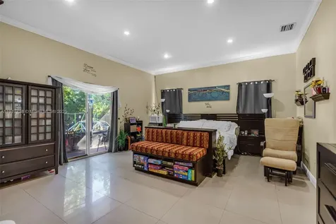 3135 SW 80th Avenue Miami FL 33155