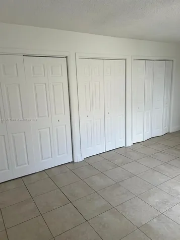 6930 Miami Gardens Drive Hialeah FL 33015