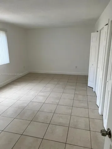 6930 Miami Gardens Drive Hialeah FL 33015