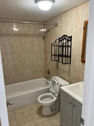 6930 Miami Gardens Drive Hialeah FL 33015