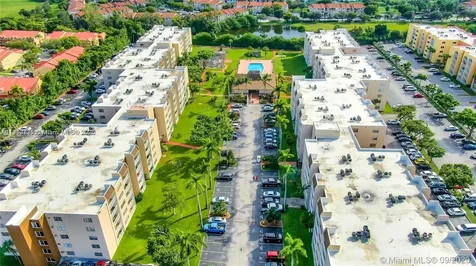 6930 Miami Gardens Drive Hialeah FL 33015