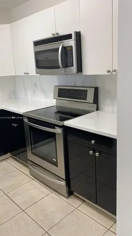 6930 Miami Gardens Drive Hialeah FL 33015