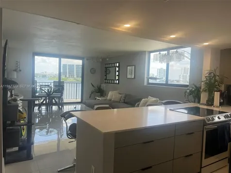 17878 N Bay Road Sunny Isles Beach FL 33160